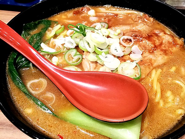十勝ホエー豚麺