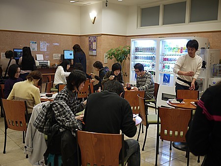 朝食無料