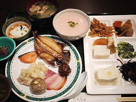 朝食バイキング