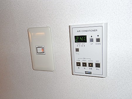 エアコン