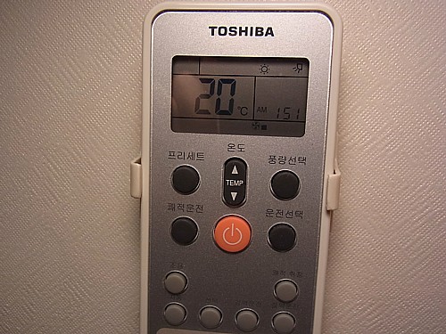 エアコンリモコン
