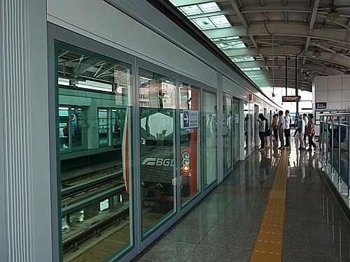 釜山空港電車