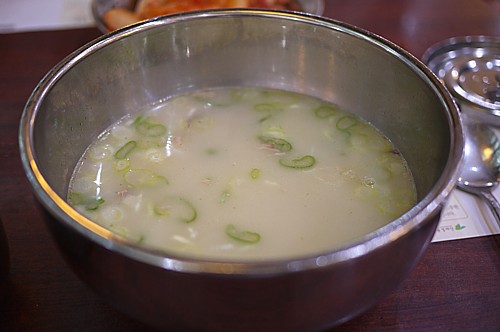牛骨スープ