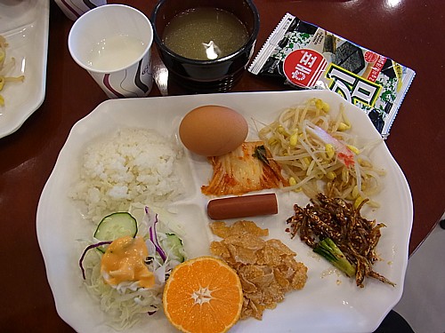 朝食無料
