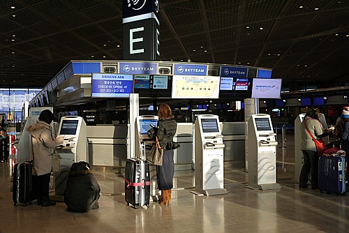 大韓航空カウンターE