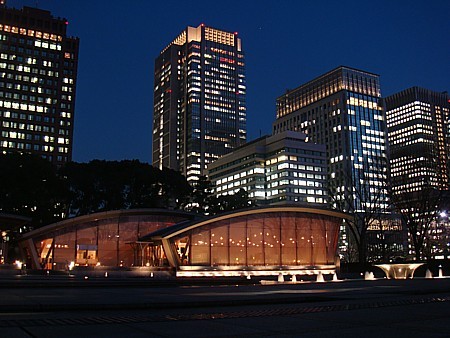 和田倉噴水 東京の夜景
